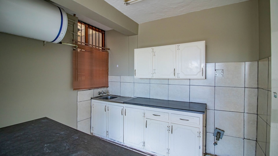 1 Bedroom Property for Sale in Amalinda Eastern Cape